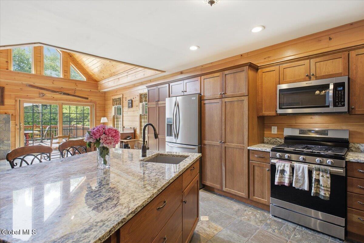 5328 Ny-30 Indian Lake NY 12842