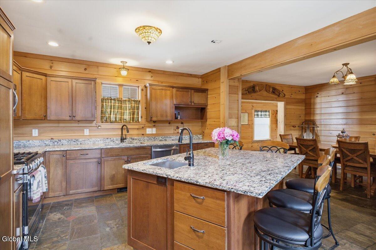 5328 Ny-30 Indian Lake NY 12842