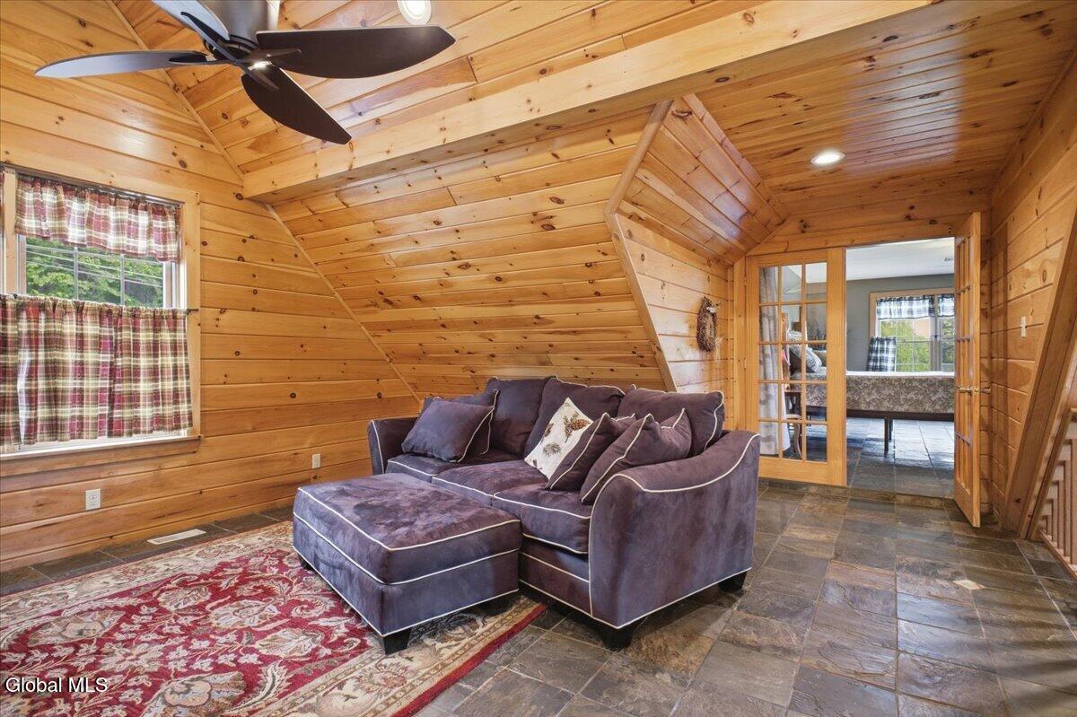 5328 Ny-30 Indian Lake NY 12842