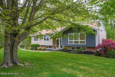 556 Swaggertown Road Glenville NY 12302