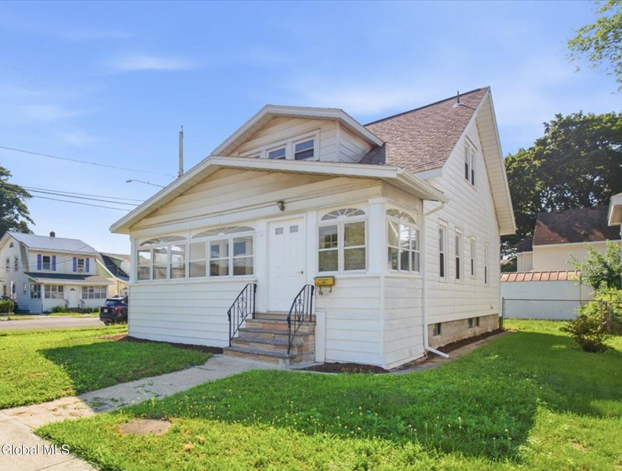 16 Roosevelt Street Albany NY 12206
