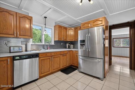 5671 Parkis Mills Road Galway NY 12074