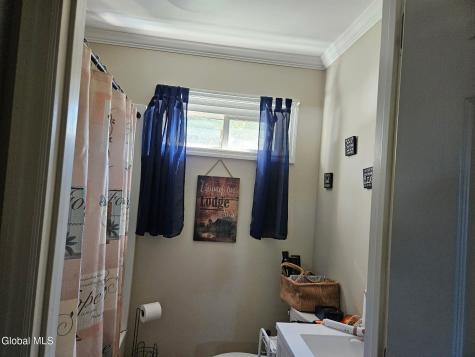33 Plaske Drive Schenectady NY 12309