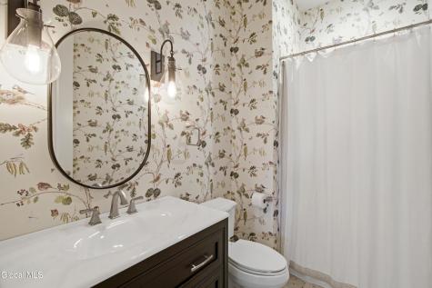 3 Britton Way Watervliet NY 12189