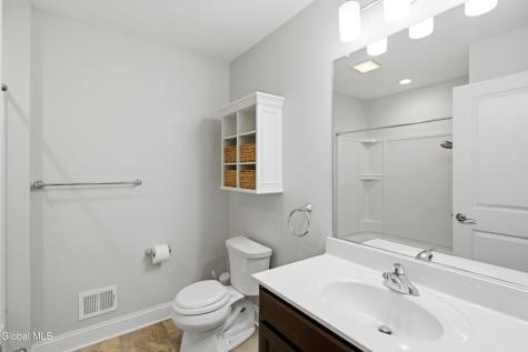 3 Britton Way Watervliet NY 12189