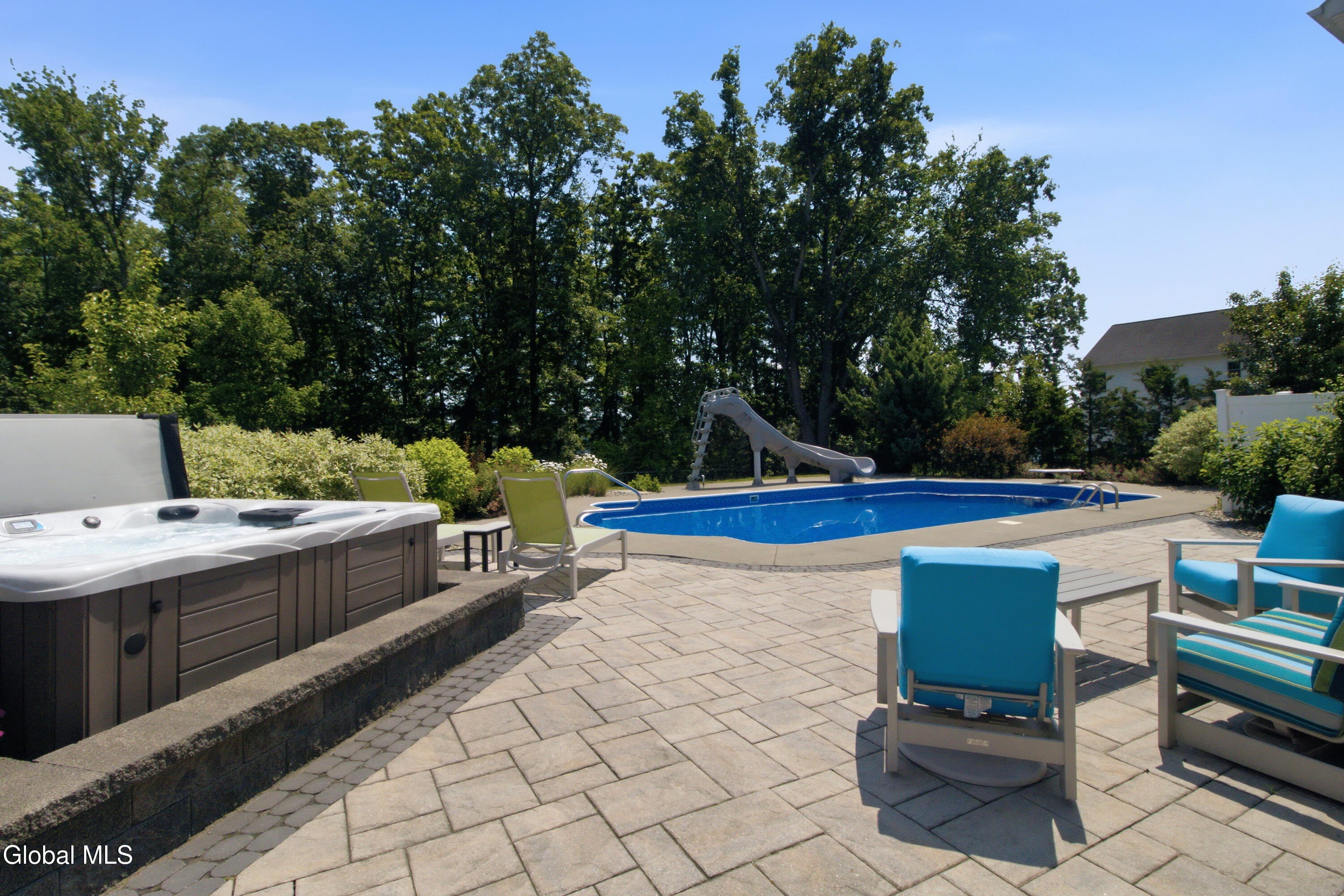 3 Britton Way Watervliet NY 12189