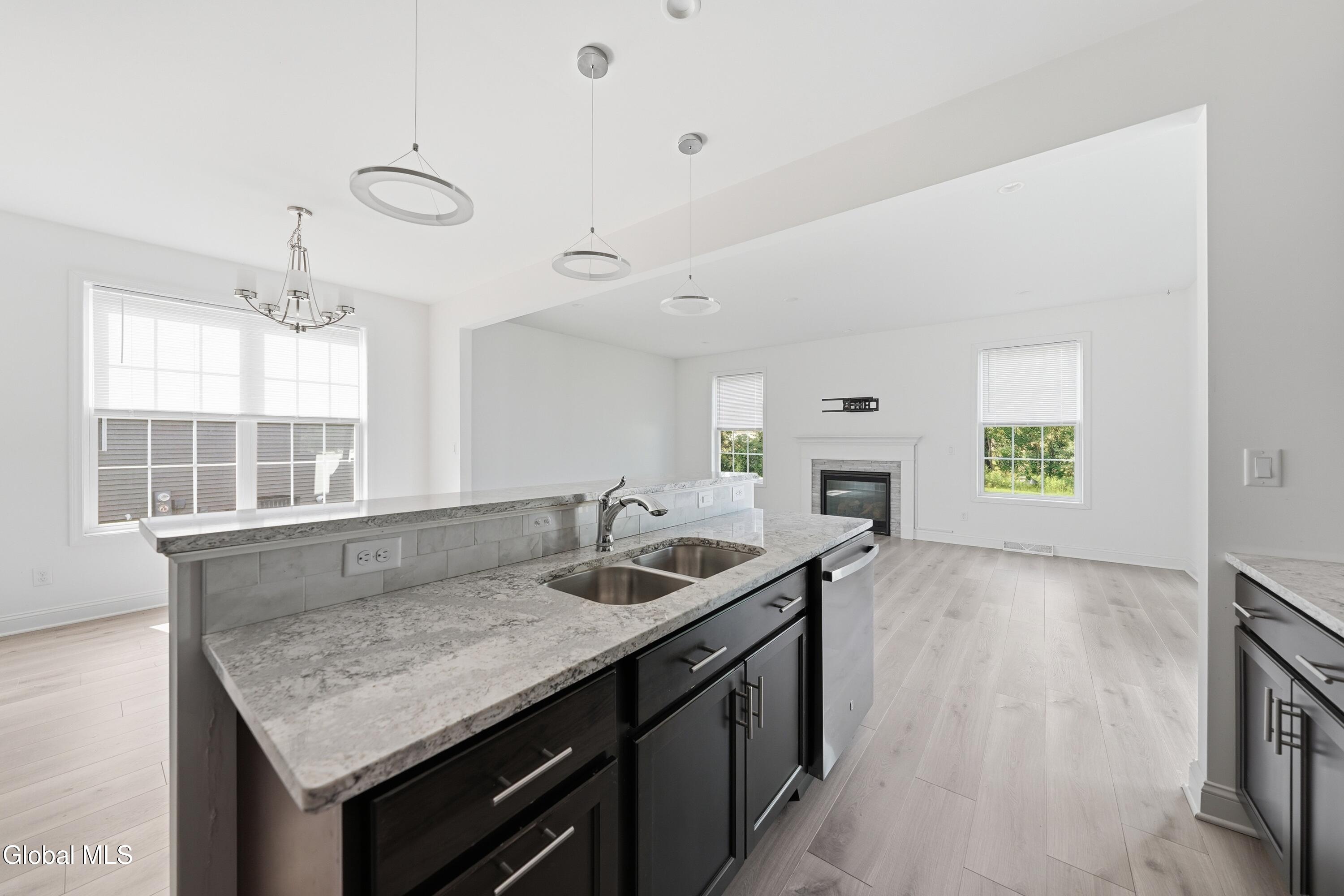 27 Wheatfield Way Clifton Park NY 12118