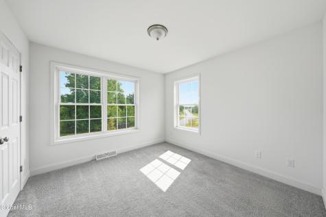 27 Wheatfield Way Clifton Park NY 12118