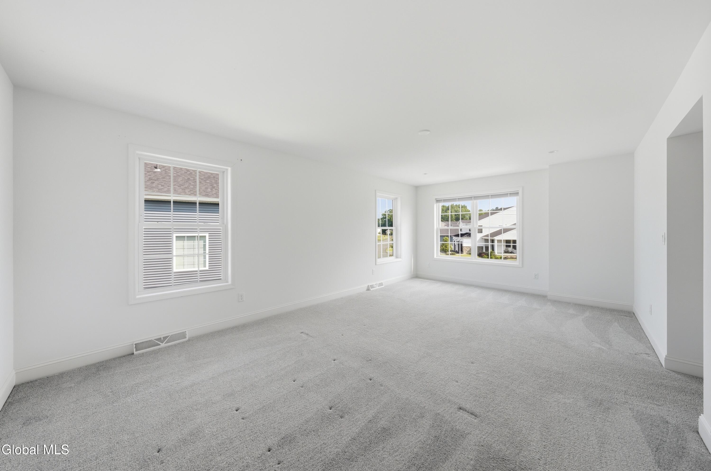 27 Wheatfield Way Clifton Park NY 12118