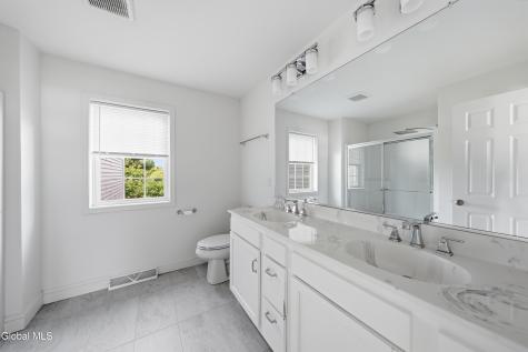 27 Wheatfield Way Clifton Park NY 12118