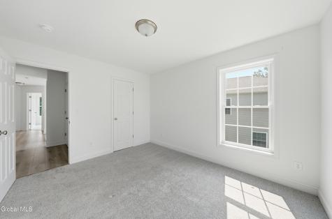 27 Wheatfield Way Clifton Park NY 12118