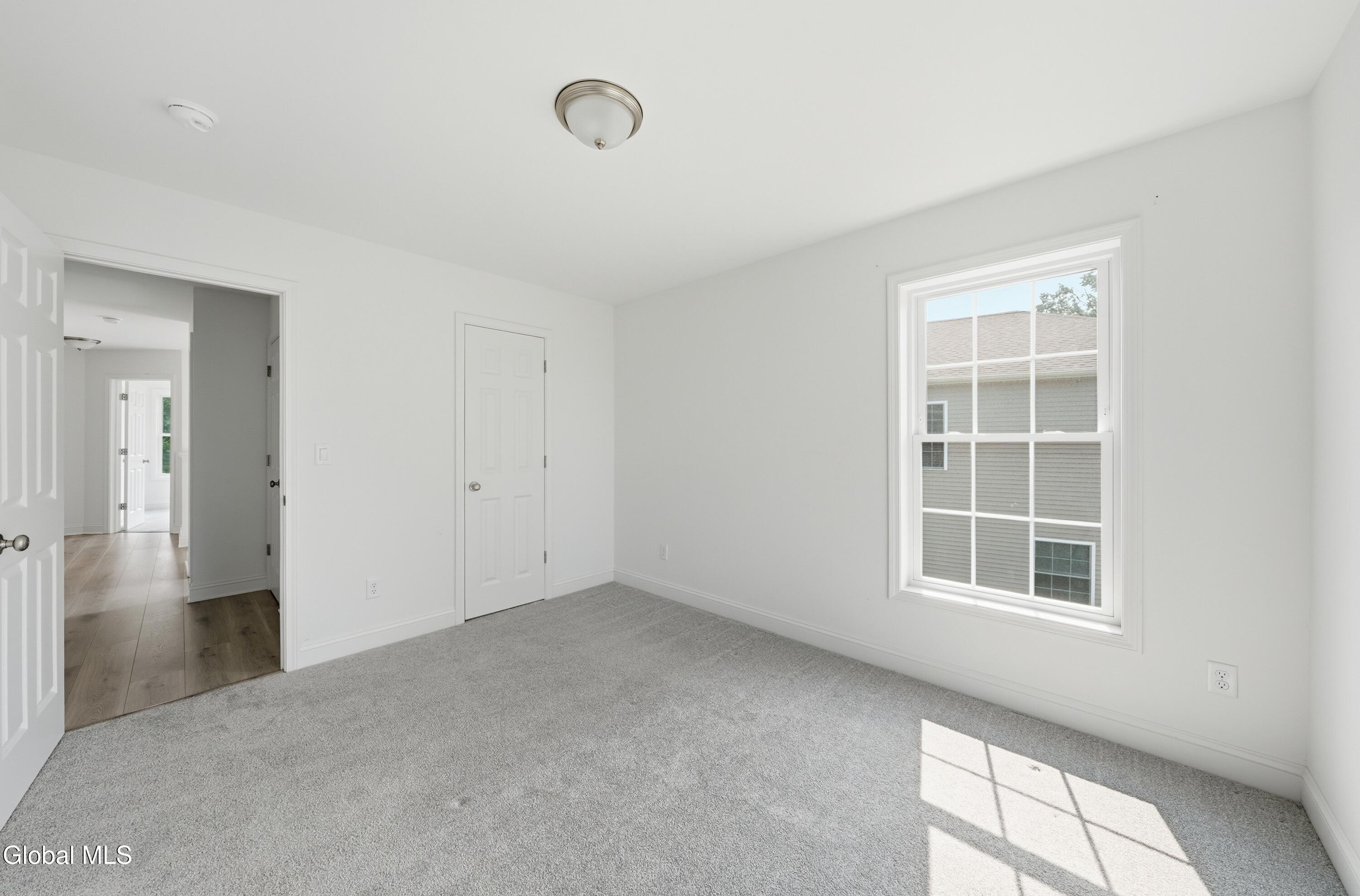 27 Wheatfield Way Clifton Park NY 12118