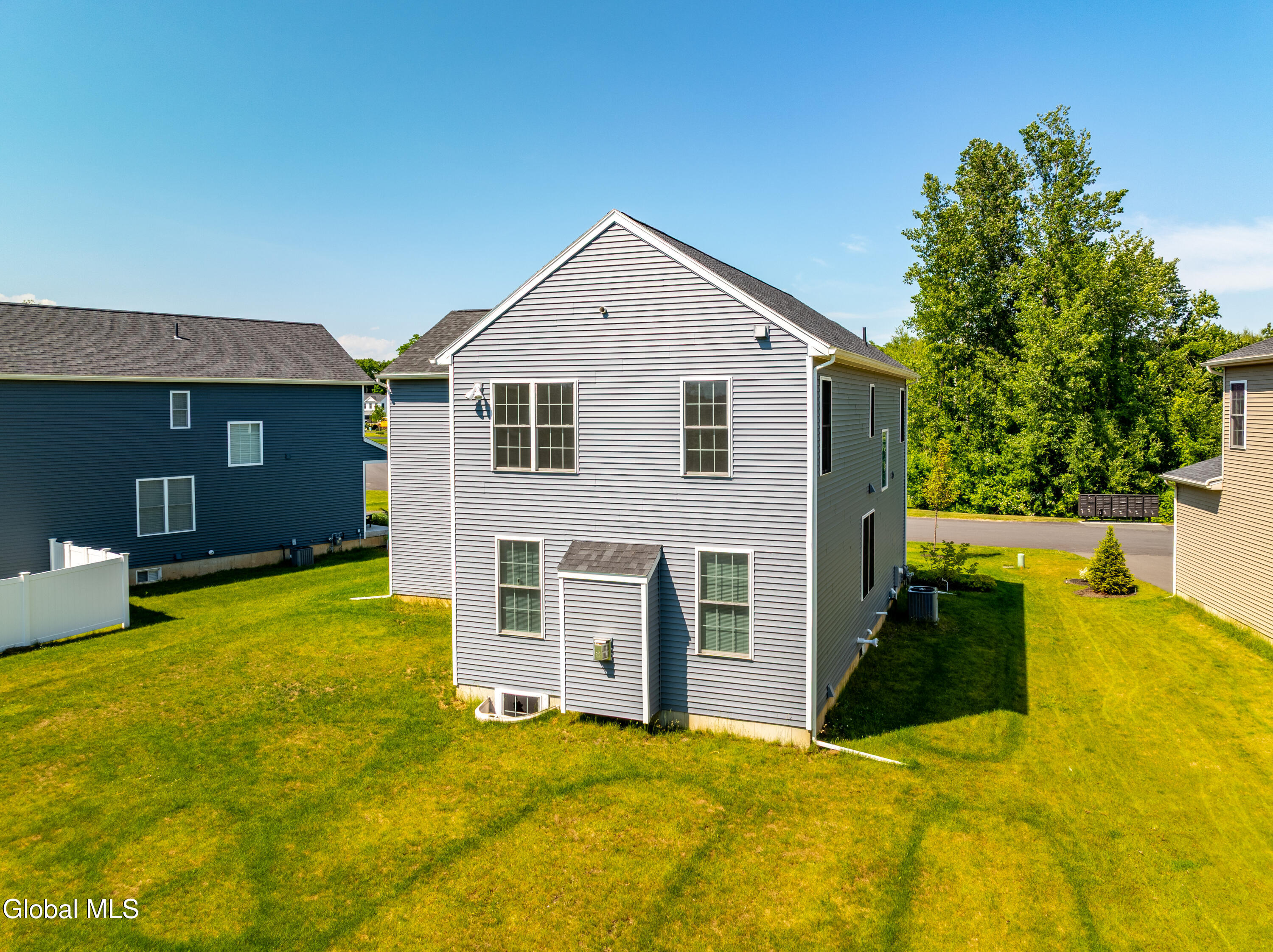 27 Wheatfield Way Clifton Park NY 12118