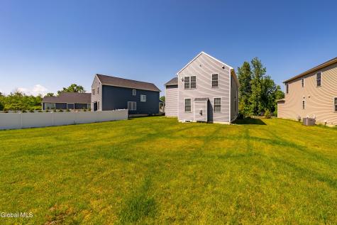 27 Wheatfield Way Clifton Park NY 12118