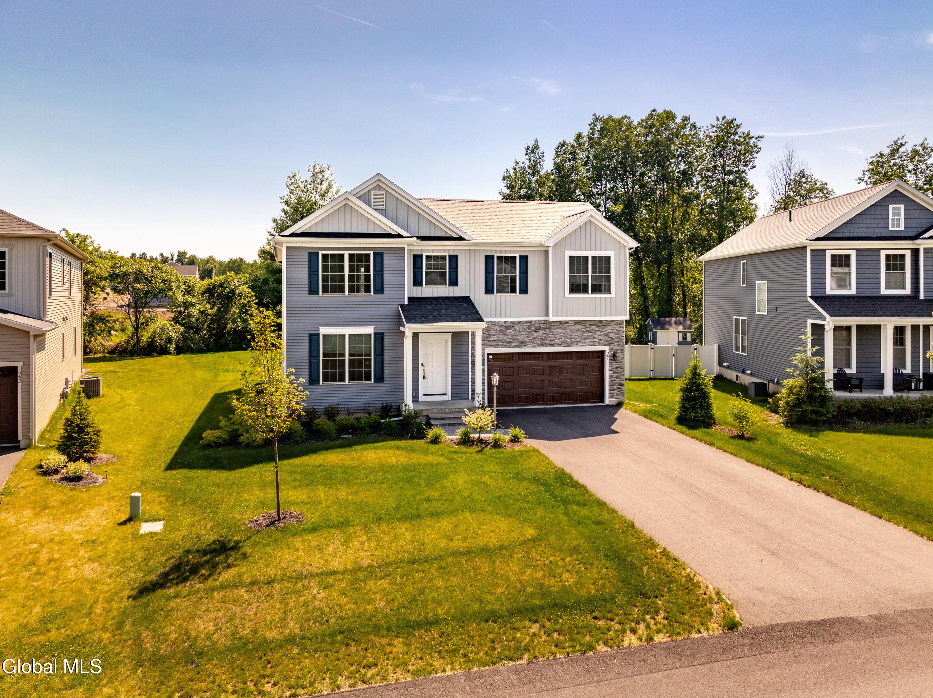27 Wheatfield Way Clifton Park NY 12118
