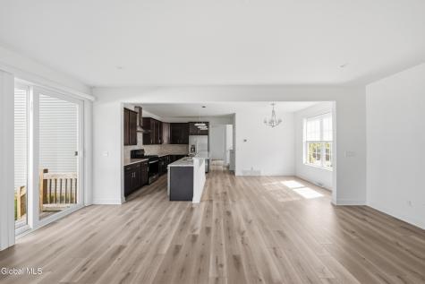 27 Wheatfield Way Clifton Park NY 12118