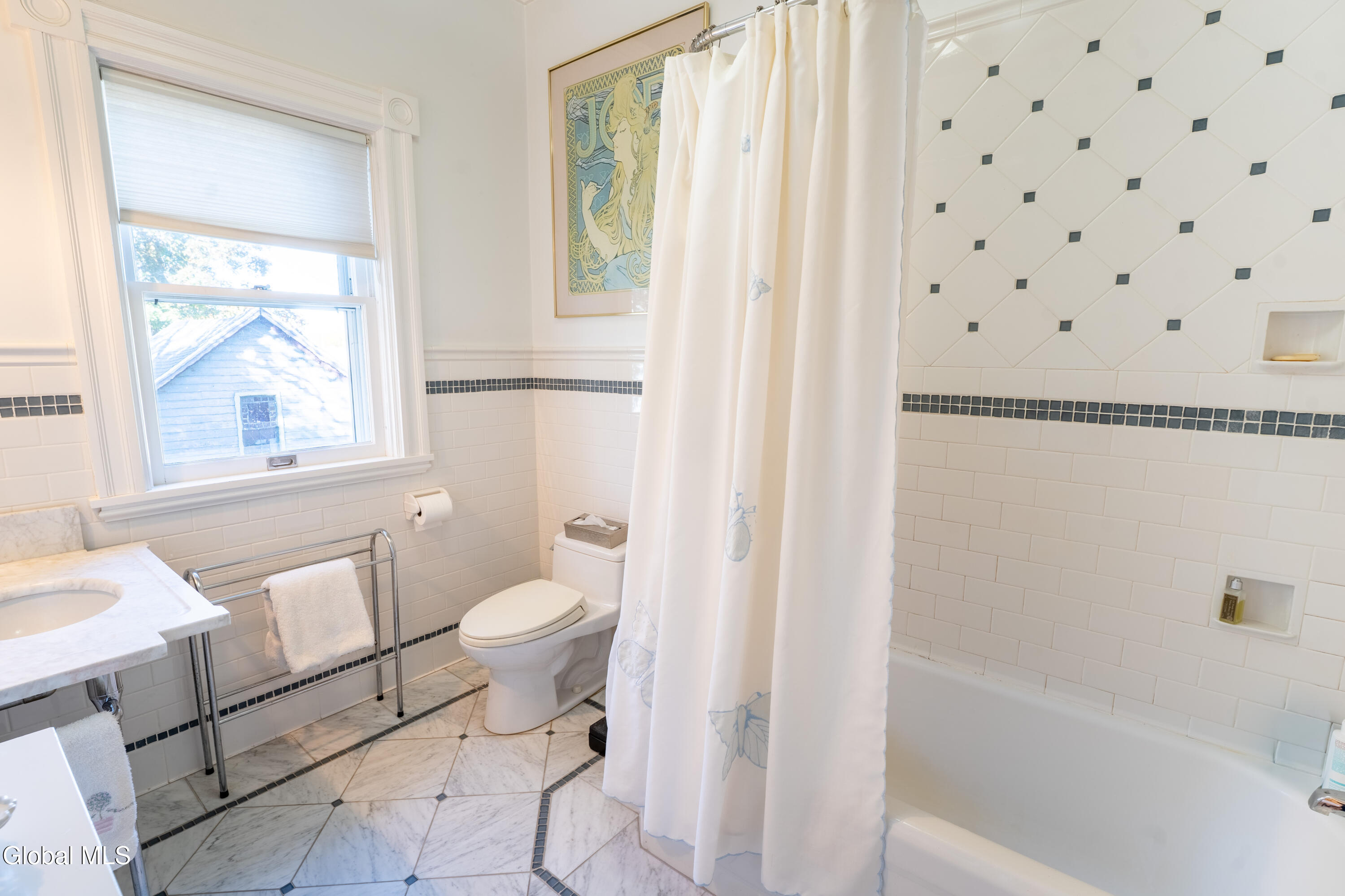 109 1st Avenue Gloversville NY 12078