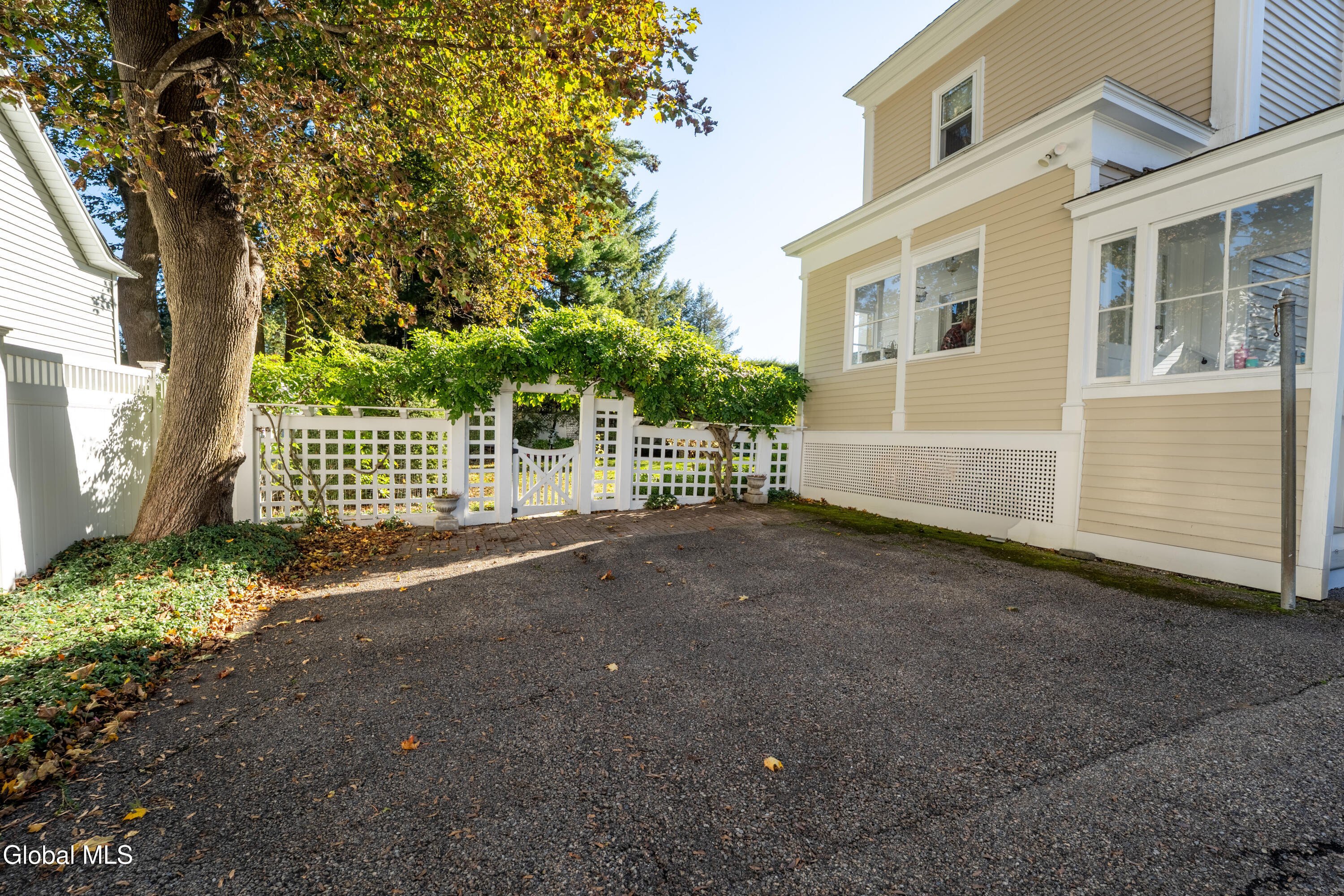 109 1st Avenue Gloversville NY 12078