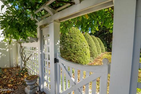 109 1st Avenue Gloversville NY 12078