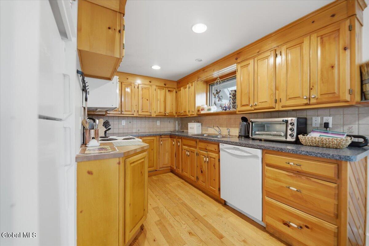 34 Park Road Johnsburg NY 12843