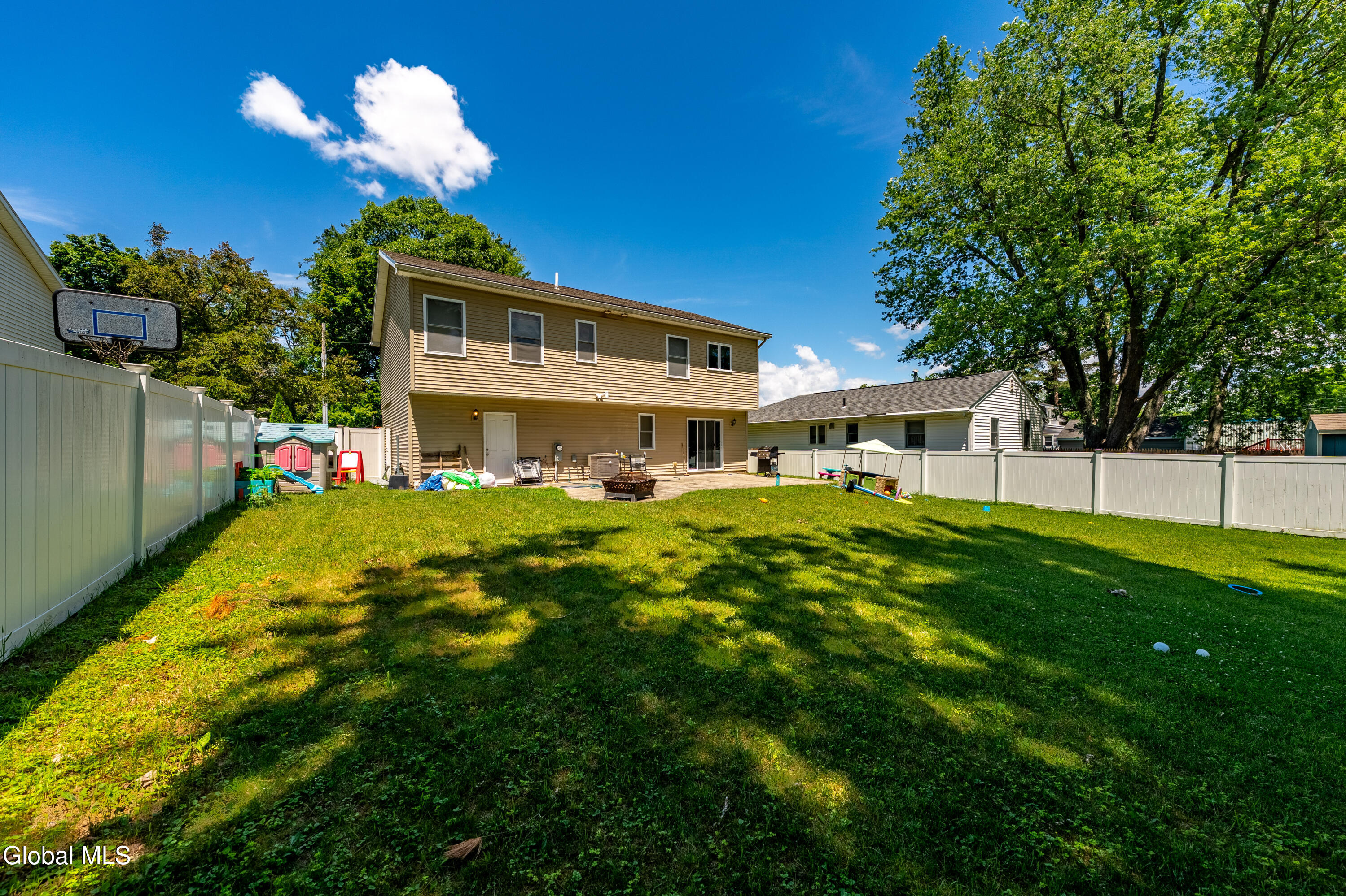 14 Booth Street Colonie NY 12205