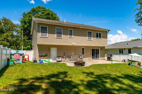 14 Booth Street Colonie NY 12205