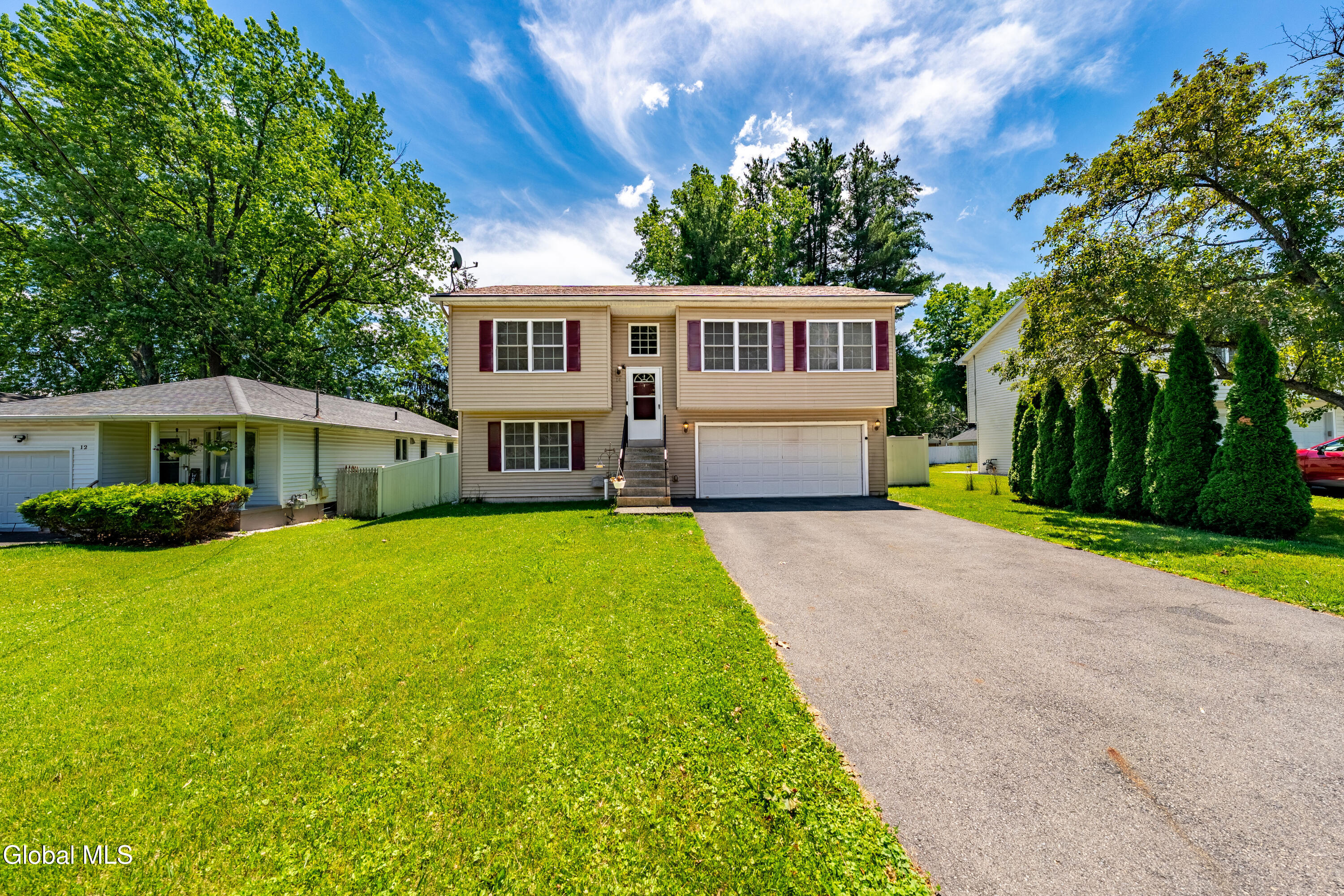 14 Booth Street Colonie NY 12205