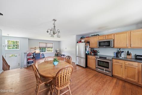 14 Booth Street Colonie NY 12205