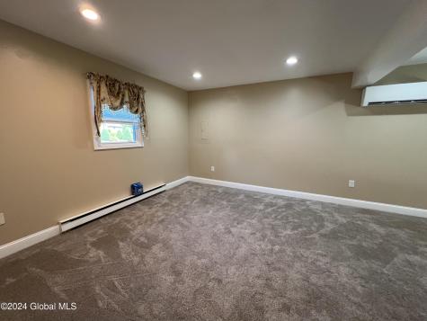 30 Penny Royal Road Malta NY 12020