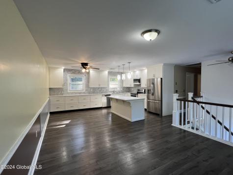 30 Penny Royal Road Malta NY 12020