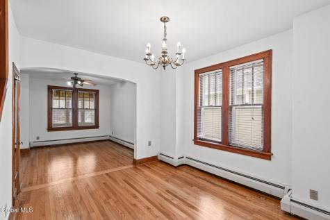 18 Weymouth Street Albany NY 12205