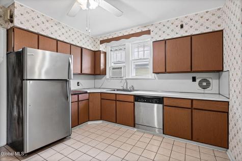 18 Weymouth Street Albany NY 12205