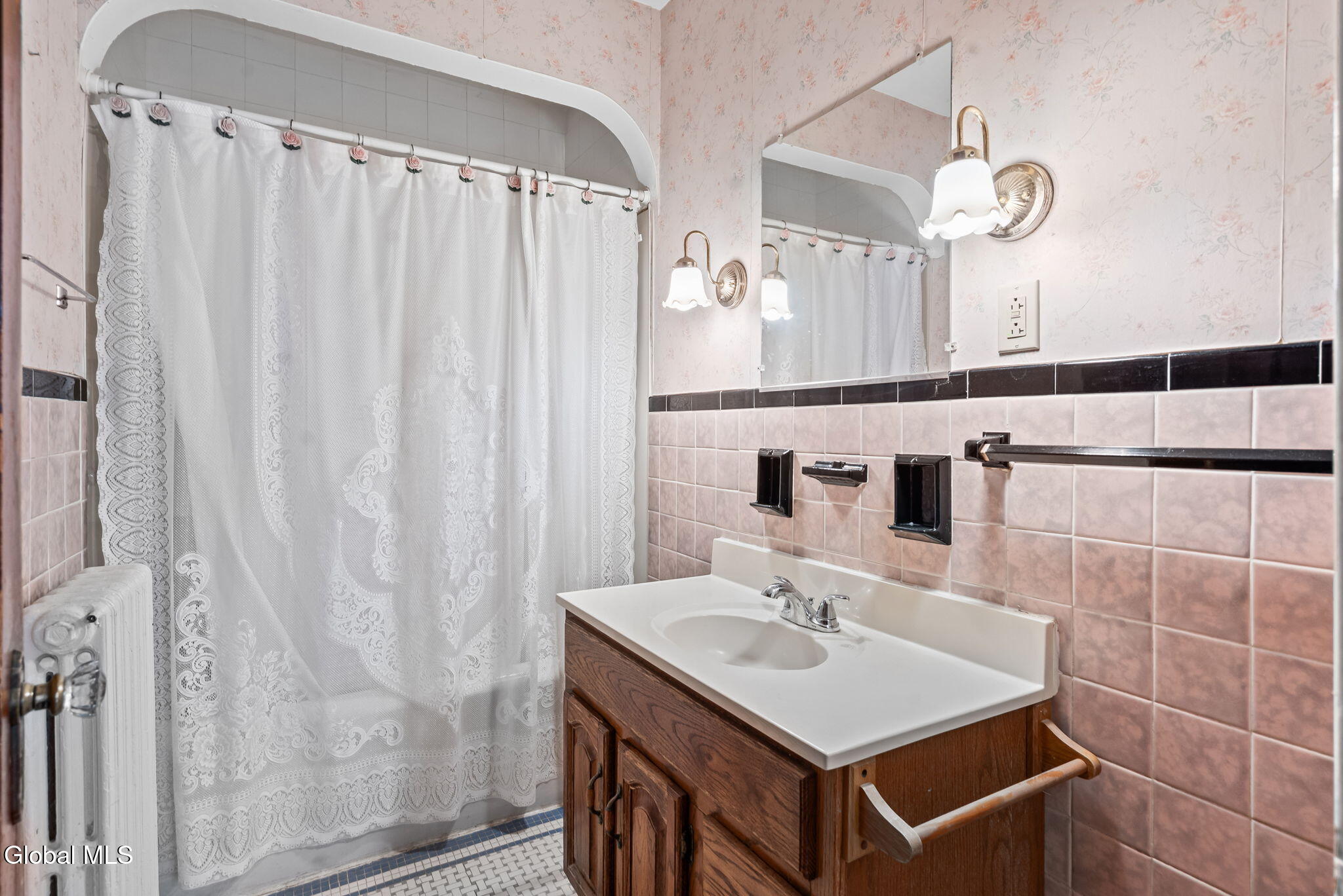18 Weymouth Street Albany NY 12205