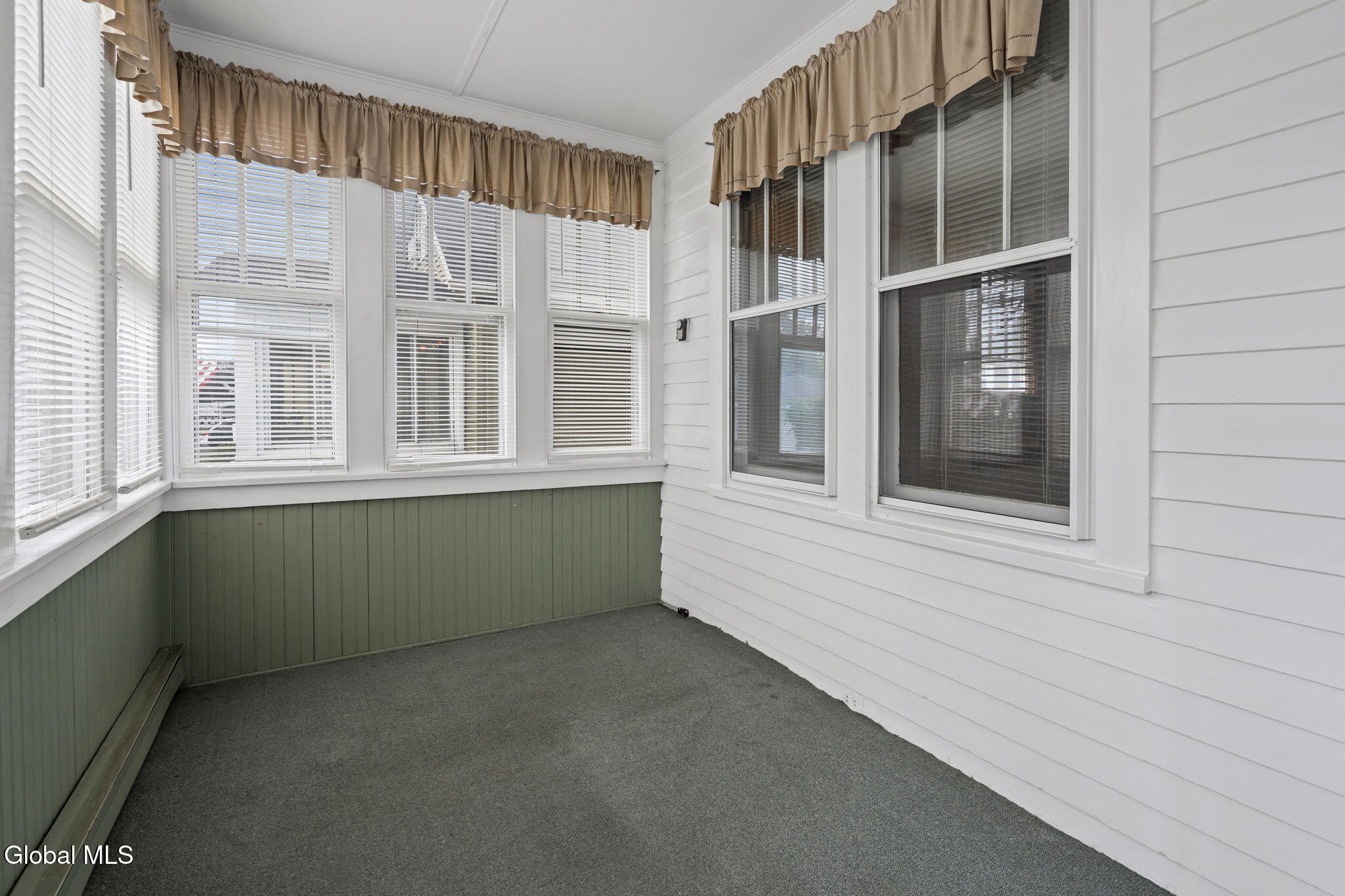 18 Weymouth Street Albany NY 12205