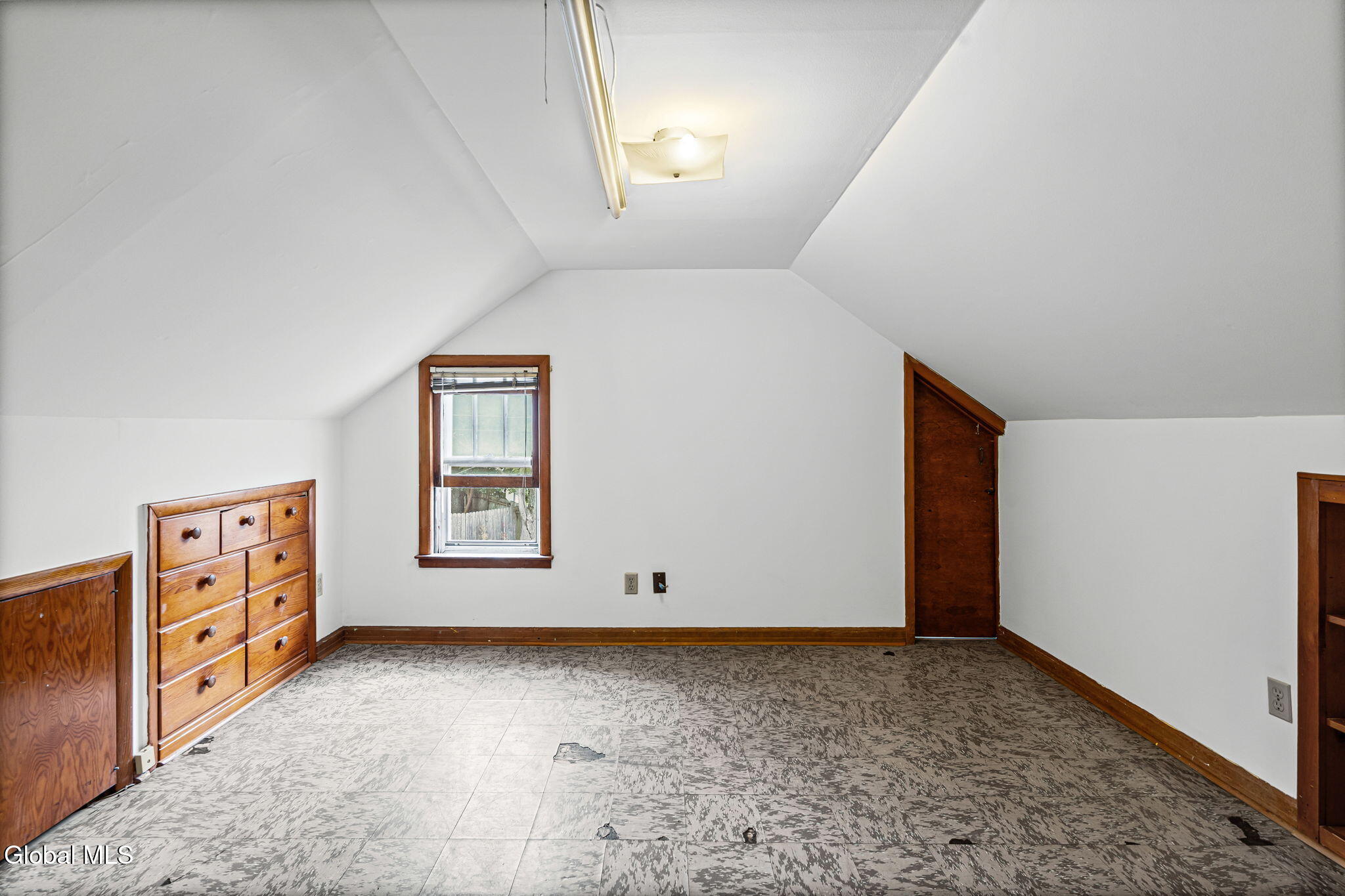 18 Weymouth Street Albany NY 12205
