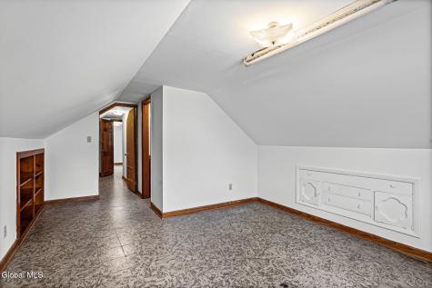 18 Weymouth Street Albany NY 12205