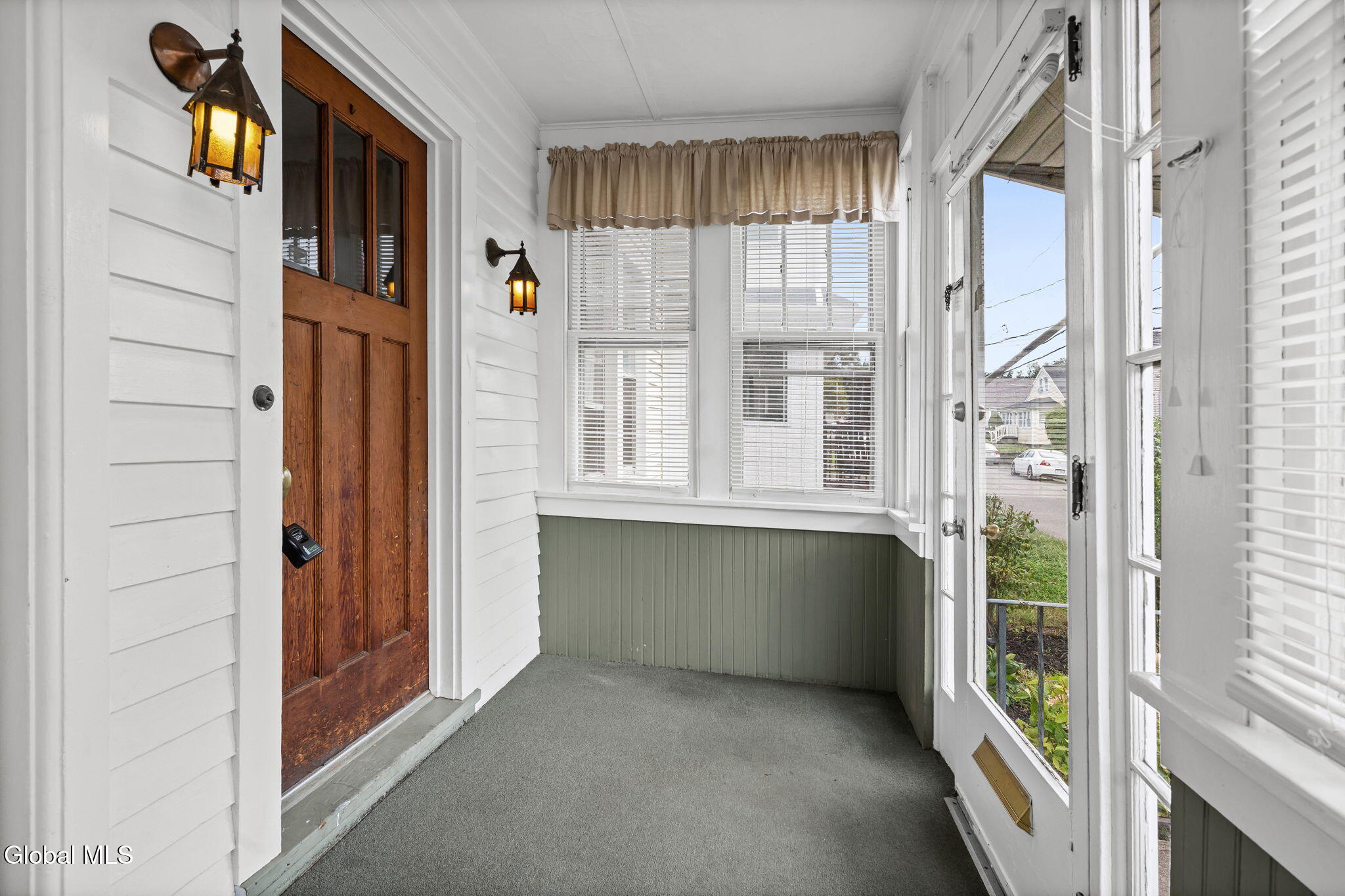 18 Weymouth Street Albany NY 12205