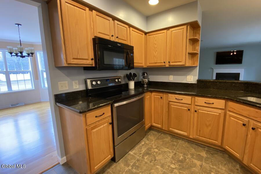 59 Glenburnie Drive Gansevoort NY 12831