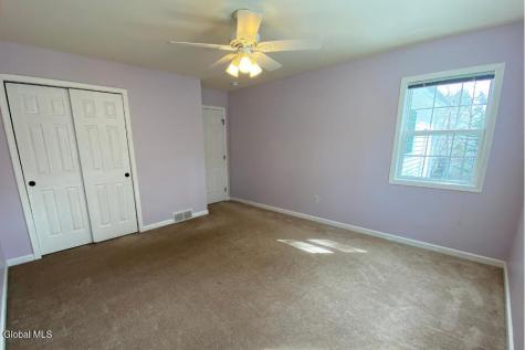 59 Glenburnie Drive Gansevoort NY 12831