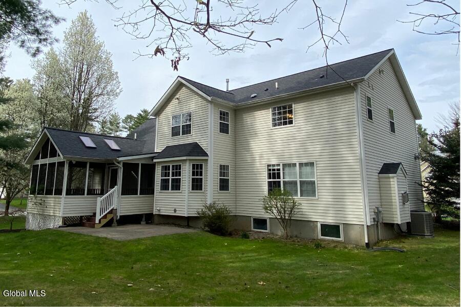 59 Glenburnie Drive Gansevoort NY 12831