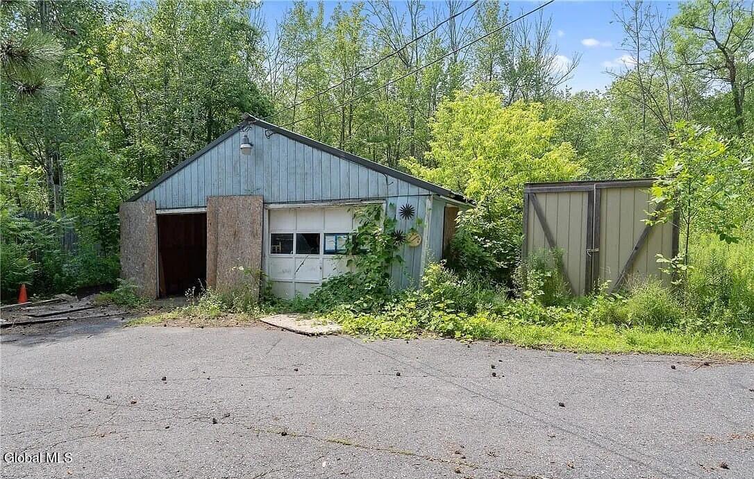 423 County Route 51a Oswego NY 13126