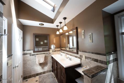 573 Jefferson Court Guilderland NY 12084
