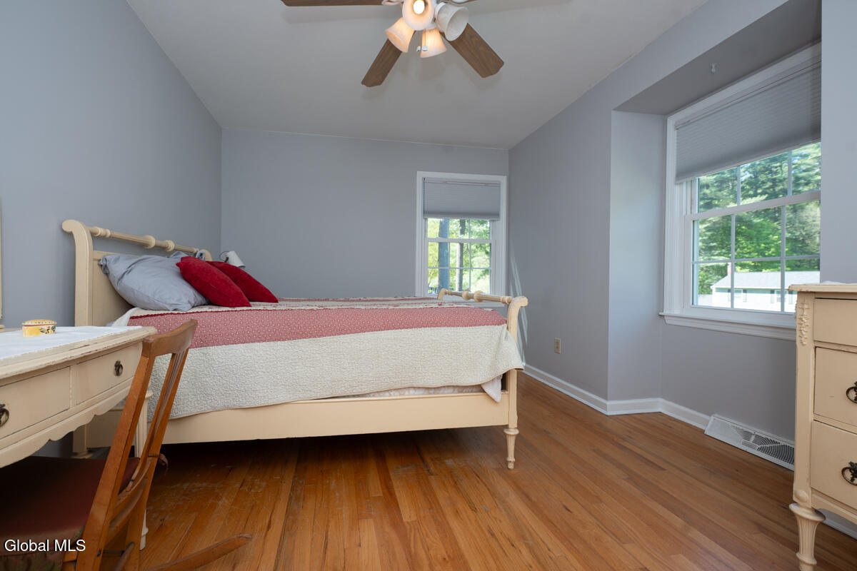 573 Jefferson Court Guilderland NY 12084
