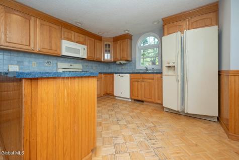 573 Jefferson Court Guilderland NY 12084
