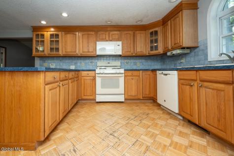 573 Jefferson Court Guilderland NY 12084