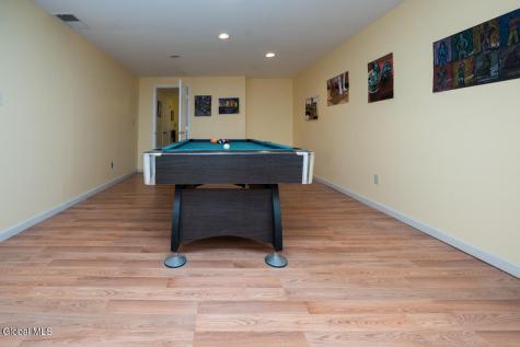 573 Jefferson Court Guilderland NY 12084