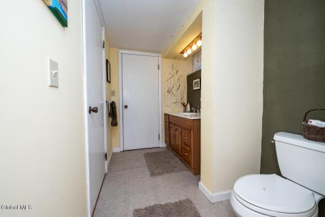 573 Jefferson Court Guilderland NY 12084