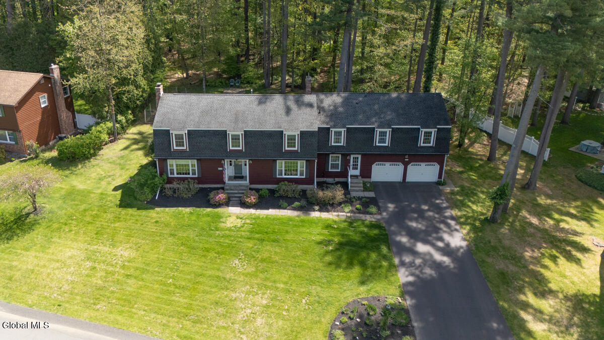 573 Jefferson Court Guilderland NY 12084