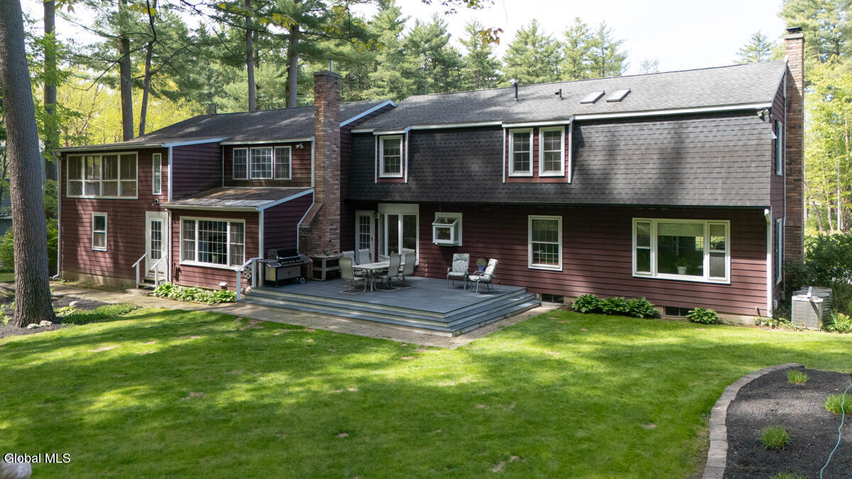 573 Jefferson Court Guilderland NY 12084