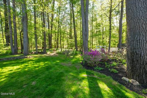 573 Jefferson Court Guilderland NY 12084